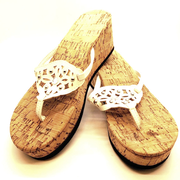 Size 7-8 Sandal Flip Flop Wedge Vegan Shoe White with Bling Glam - Picture 1 of 8